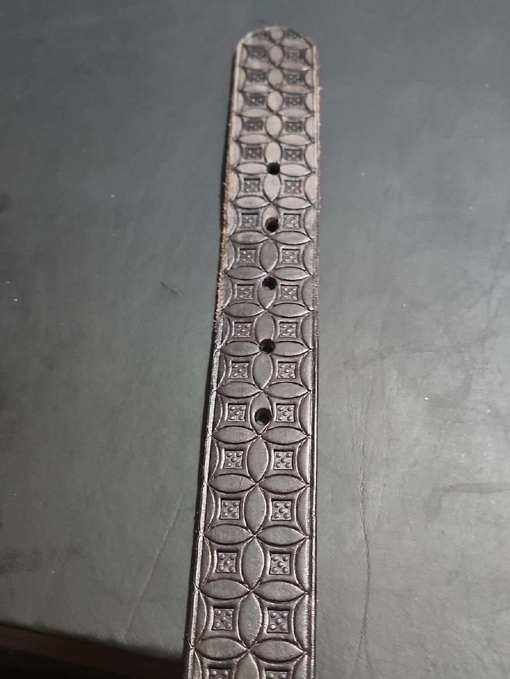 Fossil Black Leather Belt with Decorative Buckle Size Small (measures 31) - Picture 7 of 8